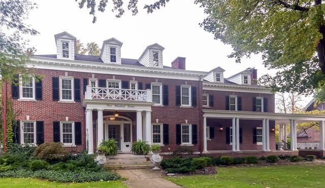 Stunning Historic Mansion in the heart of Grosse Pointe