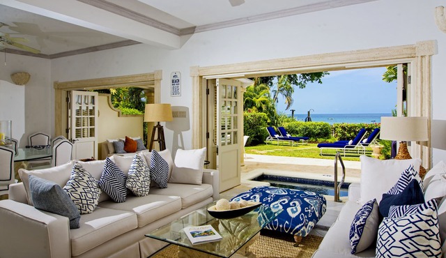Stunning House with direct beach access