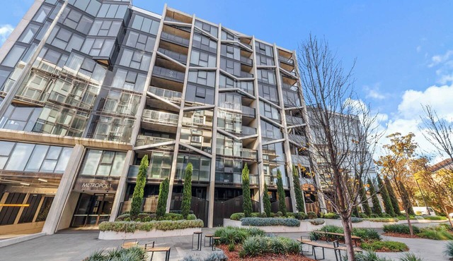 Stylish Apartment in Canberra CBD