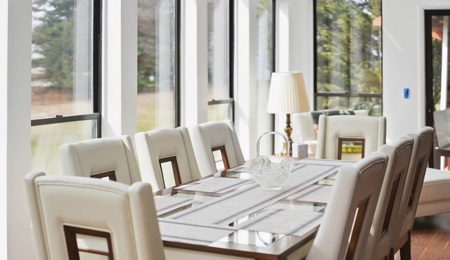 Summit Sanctuary: EV Ready Mountain Views