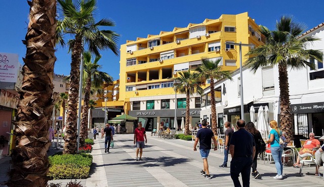 Super central studio in the pedestrian area in Torremolinos