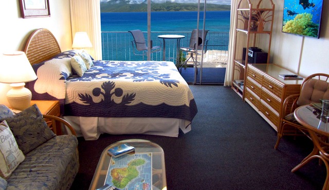 The Best Ocean View Studio Condo at the Royal Kahana Oceanfront Resort. With A/C