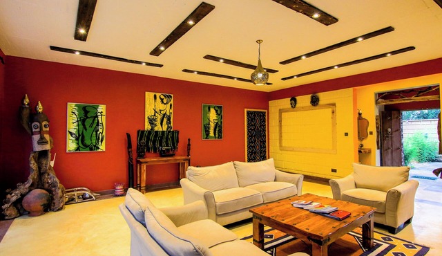 The Butterfly - Elegant Lake Naivasha Retreat with Sauna, Games & Stunning Views