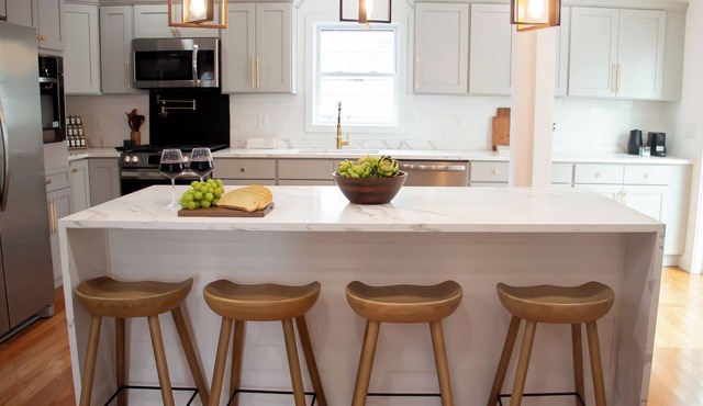 The Everett House - Five Bedroom House, Sleeps 11