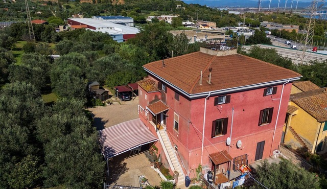 "The House of Simba" in Piombino