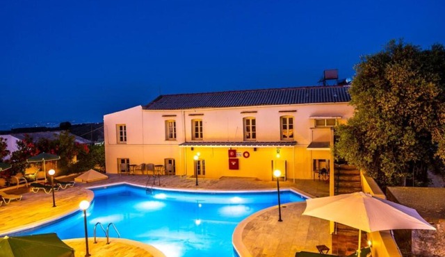 The Orestis Old Cottage House