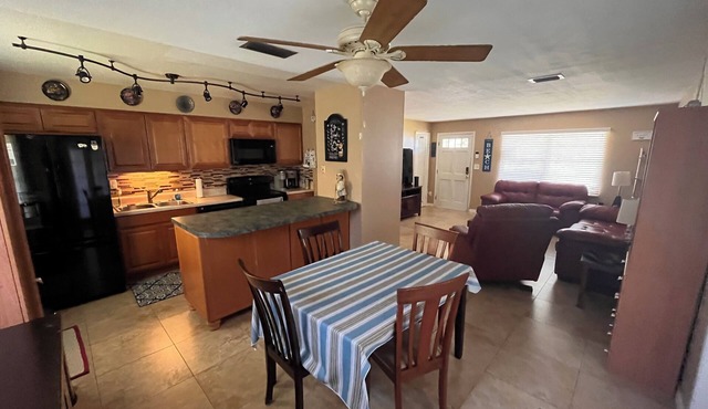 Titusville Holiday Home
