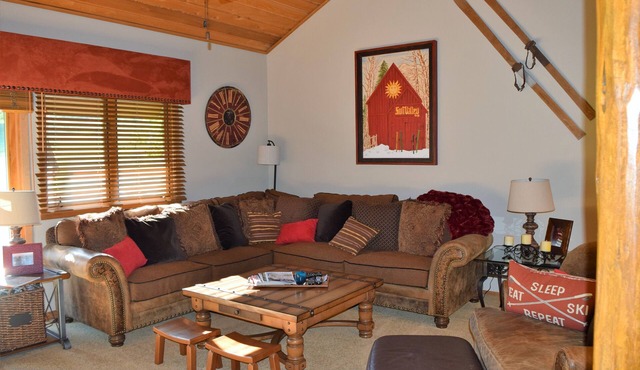 Top Ranked spacious Sunburst Condo Near Bald Mt: 3BR + Loft, Sleeps 10,