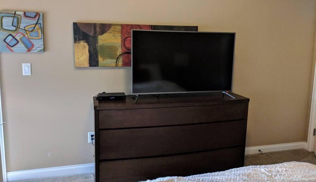 Tranquil, luxurious, 2 BR 2 Bath Condo (Adult Only)