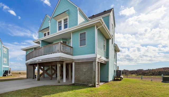 Tuna – Dog-Friendly & Steps from Buxton Beach