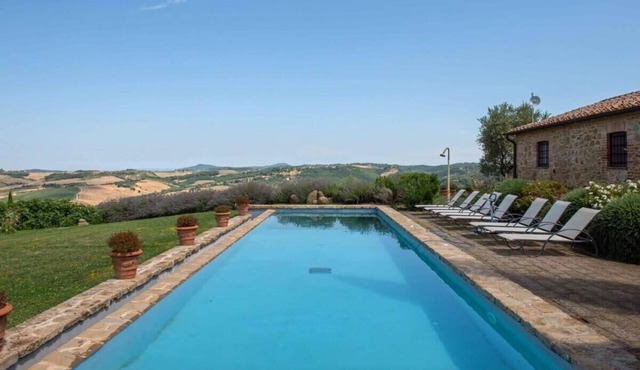 Unique And Unforgettable Villa Great For Weddings