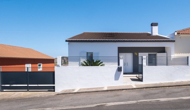 Vila da Pesca House