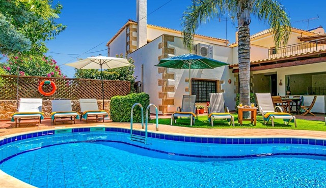 Villa Areti by Villa Plus