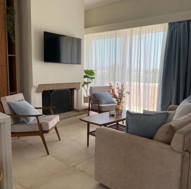 Villa Fleria Seaside Studios & Apts