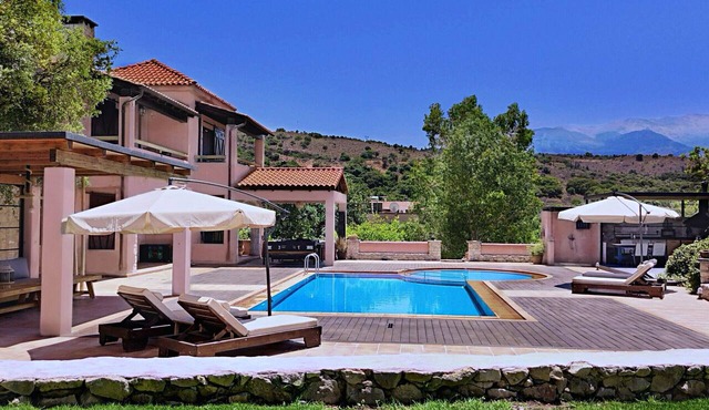 Villa Galania