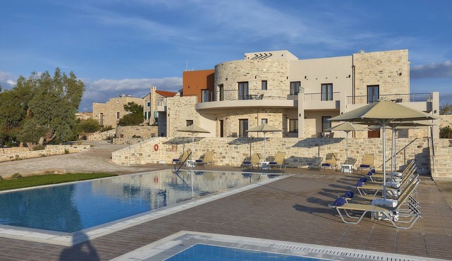 Villa in Kamilari near Child-Friendly Beach