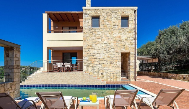 Villa 'Margarita's 3' with Sea View, Wi-Fi and Air Conditioning