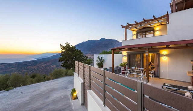 Villa Saktouris, Private Pool, Near Beach, South Crete
