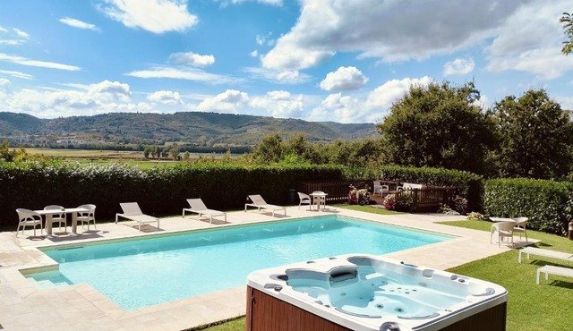 Villa Tuscan Prestige 25 ospiti Piscina Jacuzzi