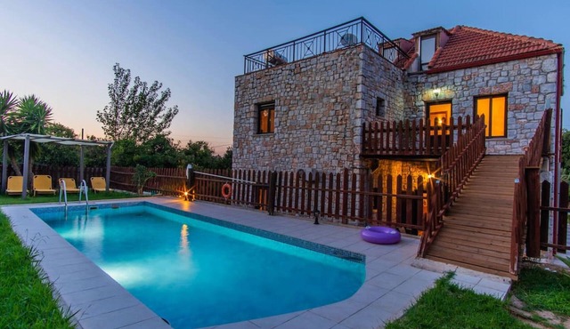 Villa Vicina - In Platanias and 4min by the beach