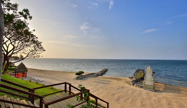 Vista Verde Roatan - Spacious Private Beachfront Villa-Snorkel, Dive, Relax!