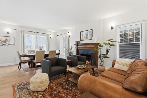 Walk to VA DMC 2BR 2 FULL Baths Midtown