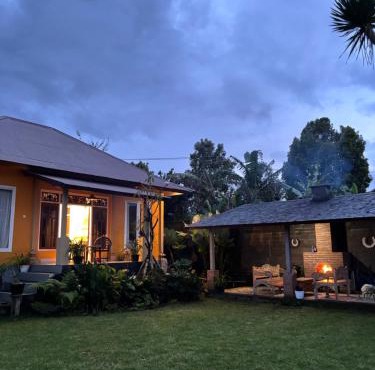 Wana house wanagiri