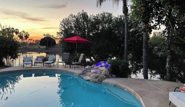 Waterfront & heated Pool Resort 18th Hole golf view, 2 king beds