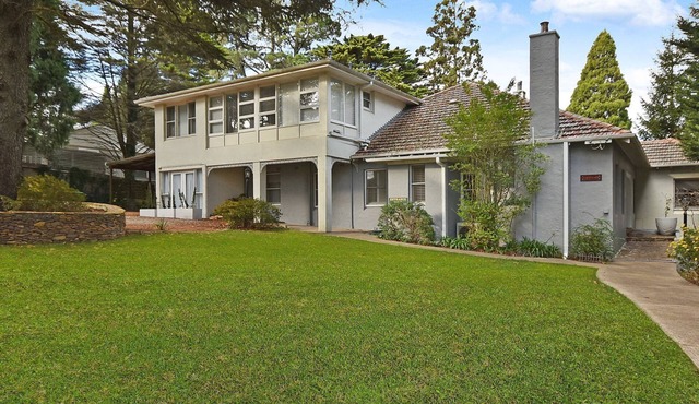 Woodford of Leura Family home