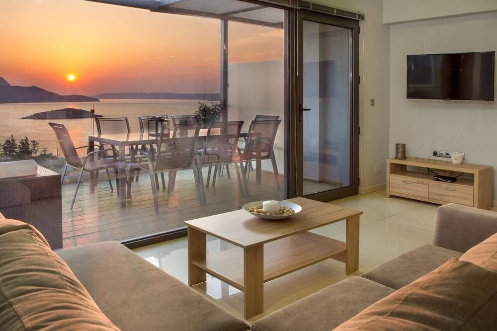 Photo of Livingroom in Plaka