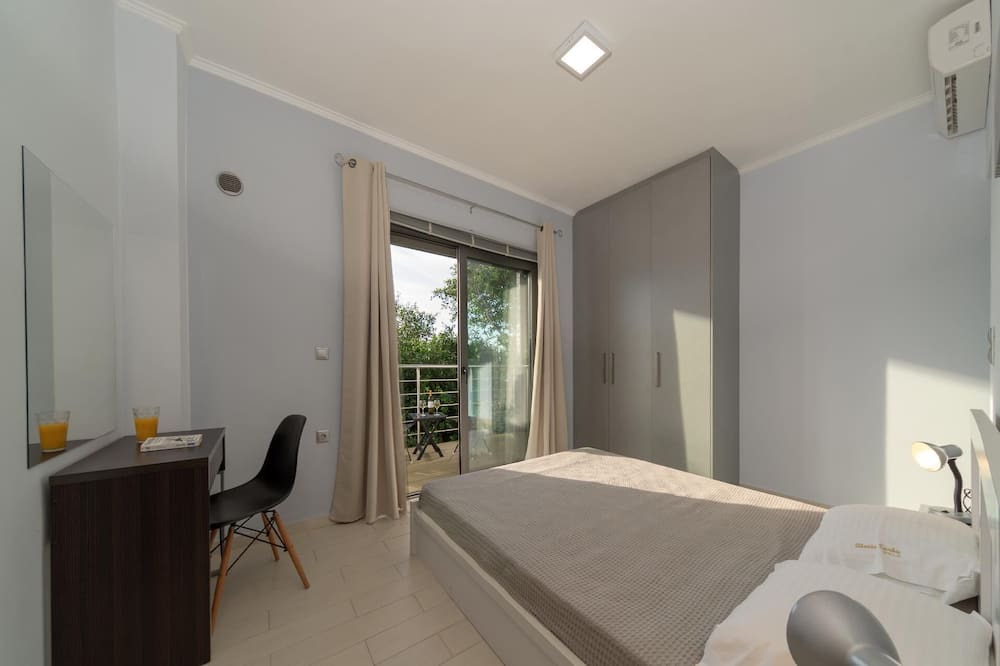 Photo of Bedroom in Plaka