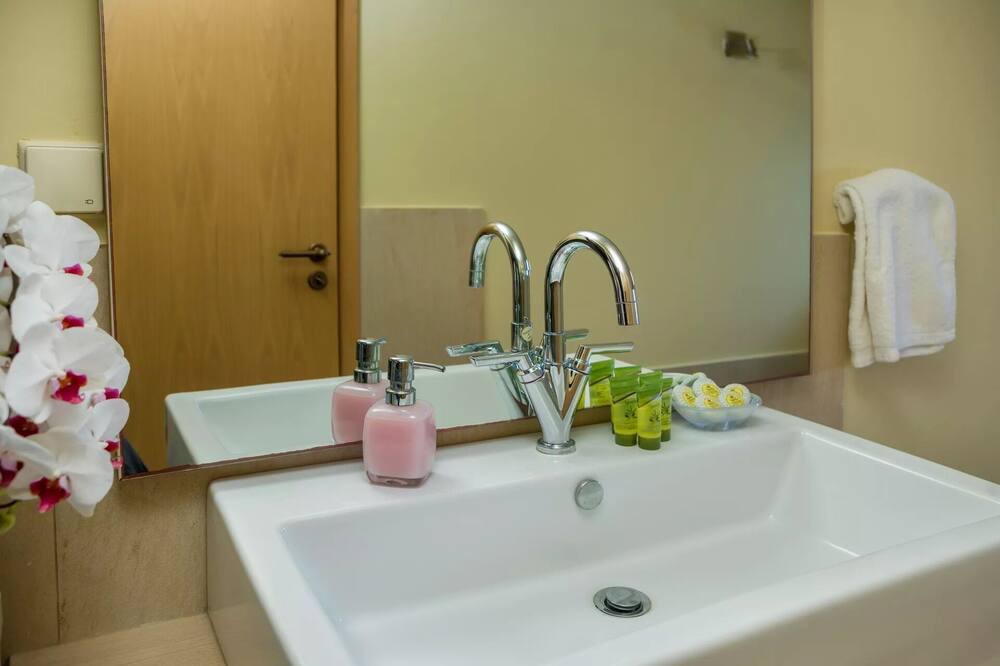 Photo of Bathroom in Provarma