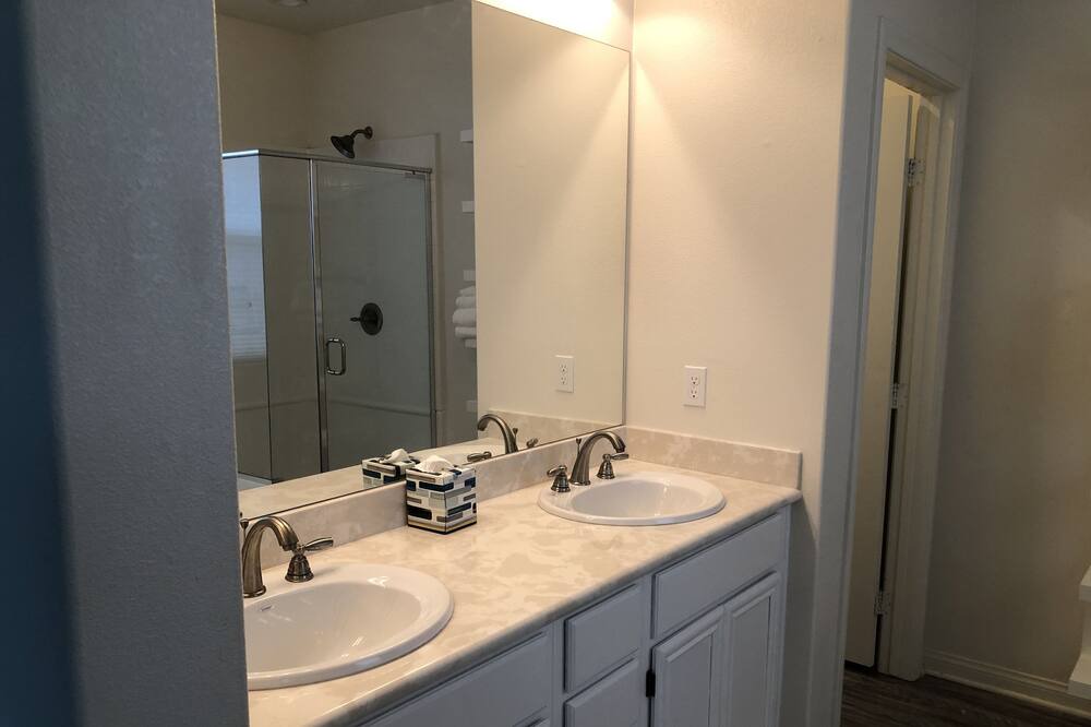 Photo of Bathroom in Otay Ranch