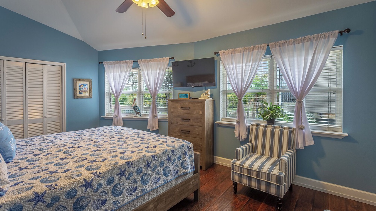 Photo of Bedroom in Alligator Point