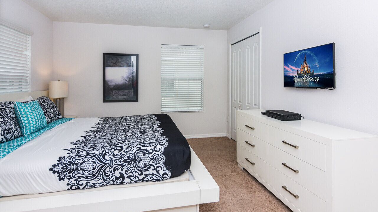 Photo of Bedroom in Lindfields