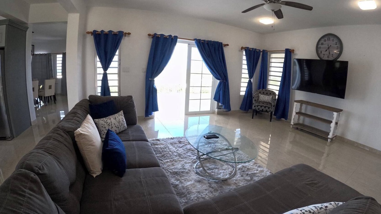 Photo of Livingroom in Island Harbour