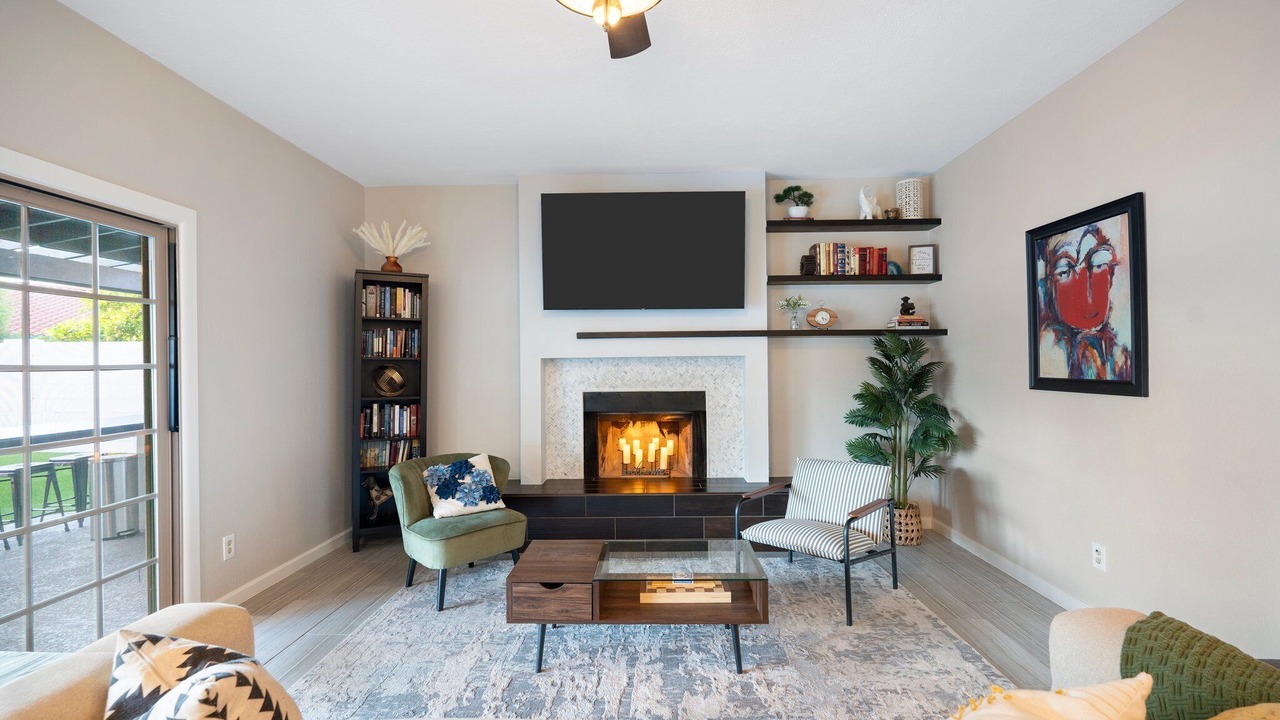 Photo of Bedroom in Paradise Valley Village