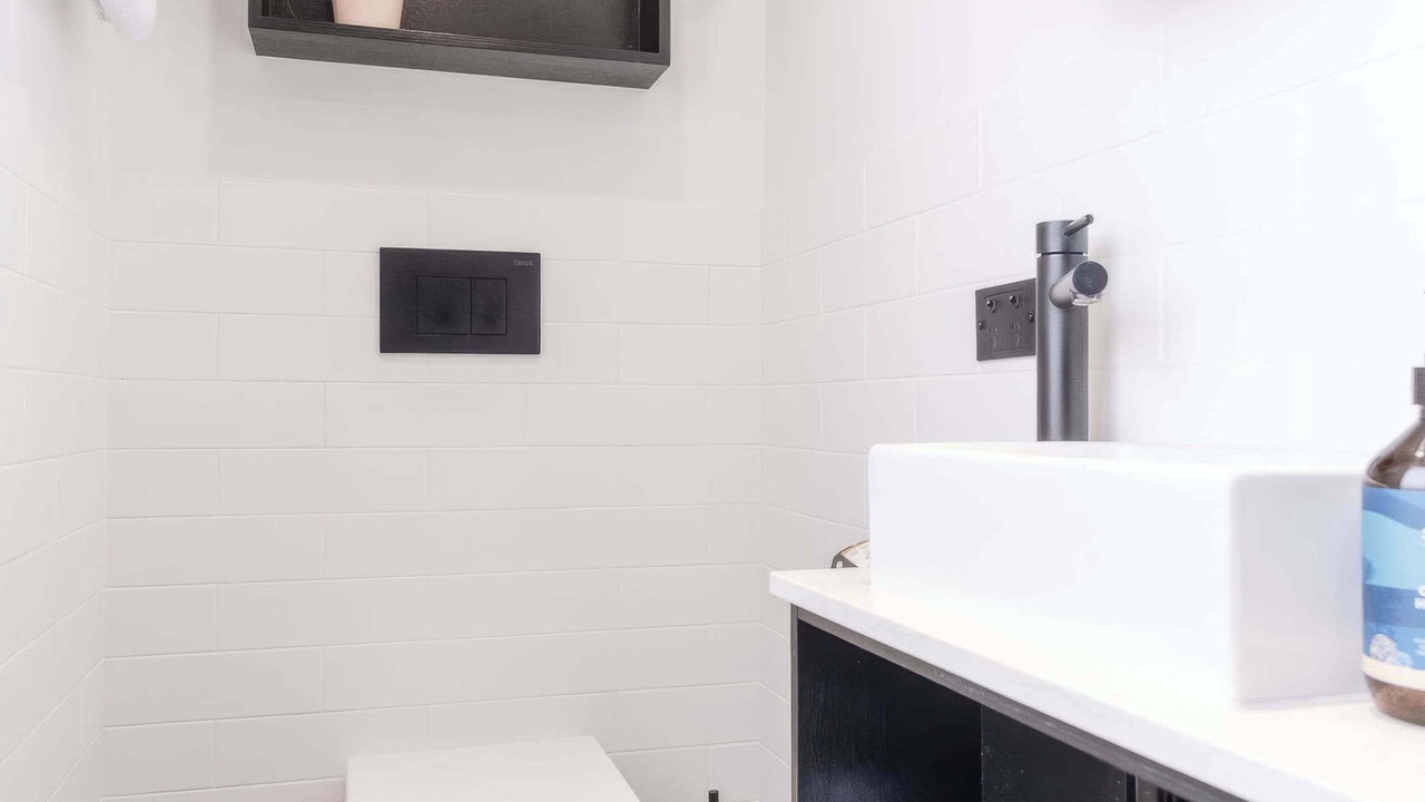 Photo of Bathroom in Moffat Beach