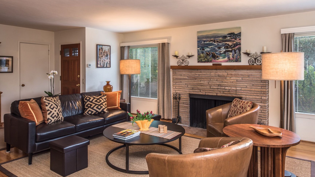 Photo of Livingroom in Pacific Grove