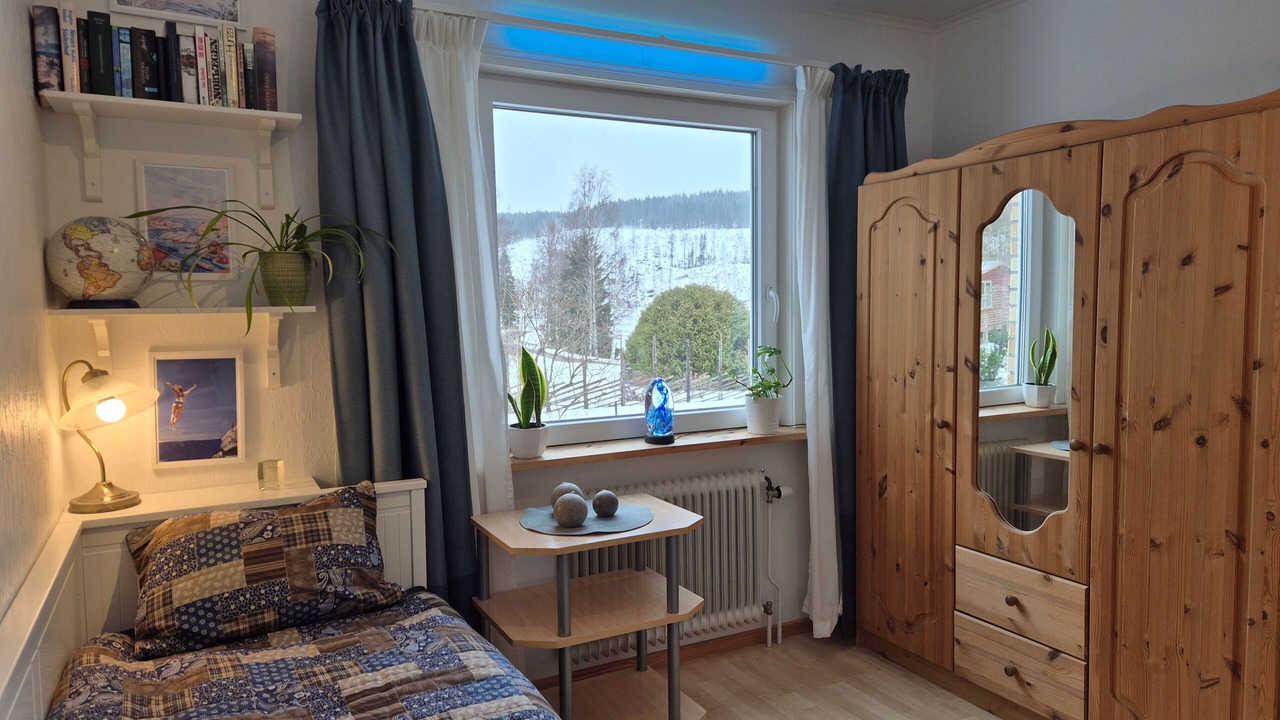 Photo of Bedroom in Axland