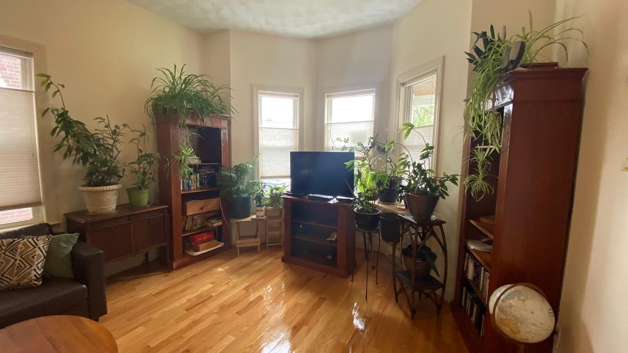 Photo of Livingroom in Egleston Square
