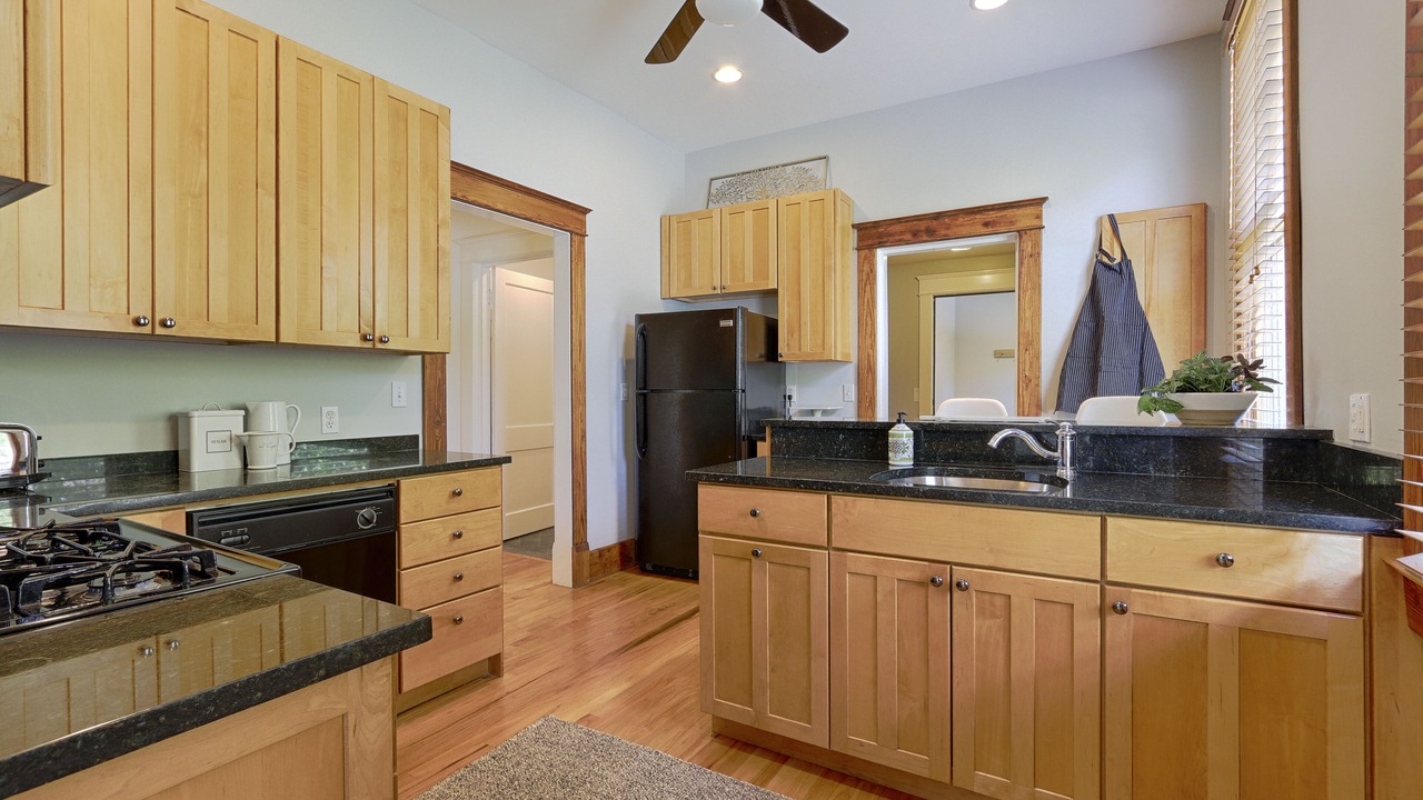 Photo of Kitchen in Belmont - Hillsboro