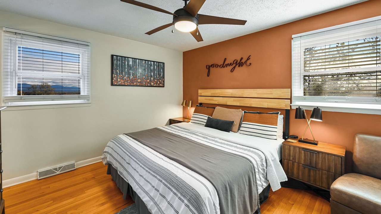Photo of Bedroom in Skyland