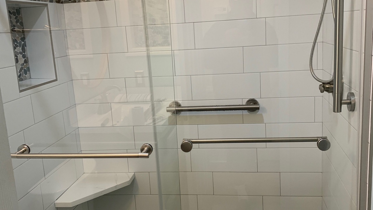Photo of Bathroom in Folly Field