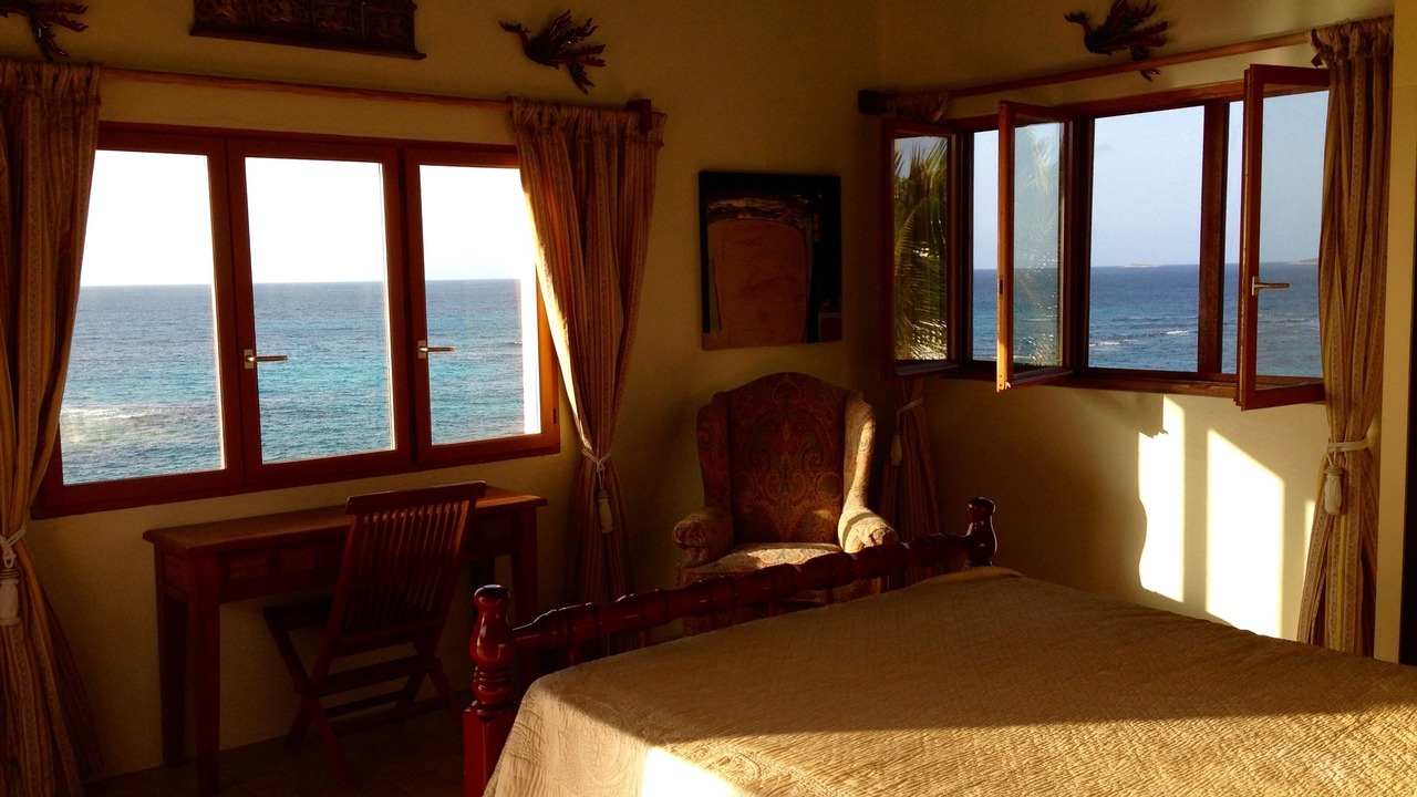 Photo of Bedroom in Island Harbour