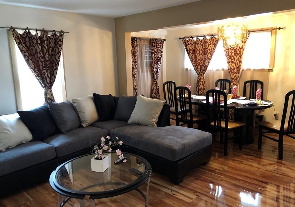 Photo of Livingroom in Detroit