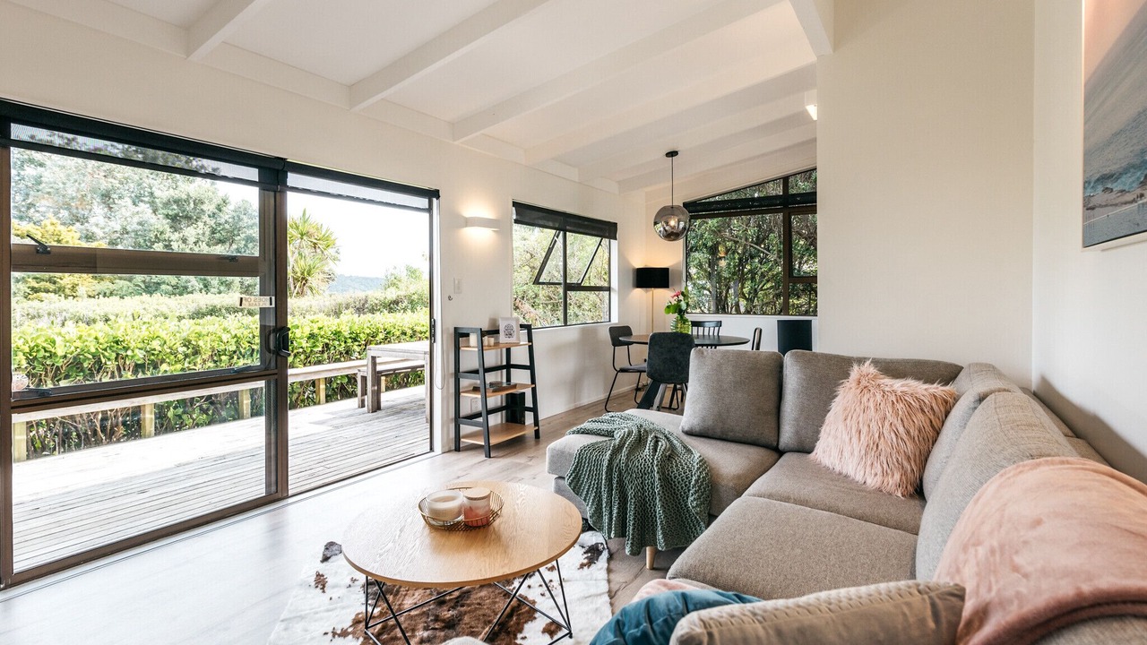 Photo of Livingroom in Surfdale