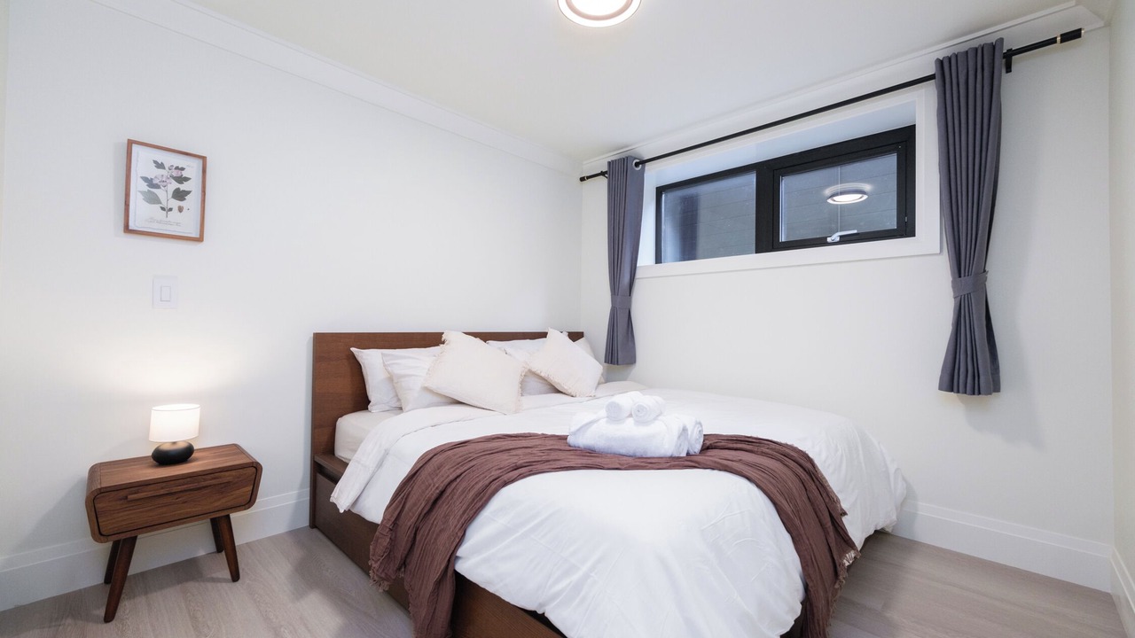 Photo of Bedroom in Kerrisdale