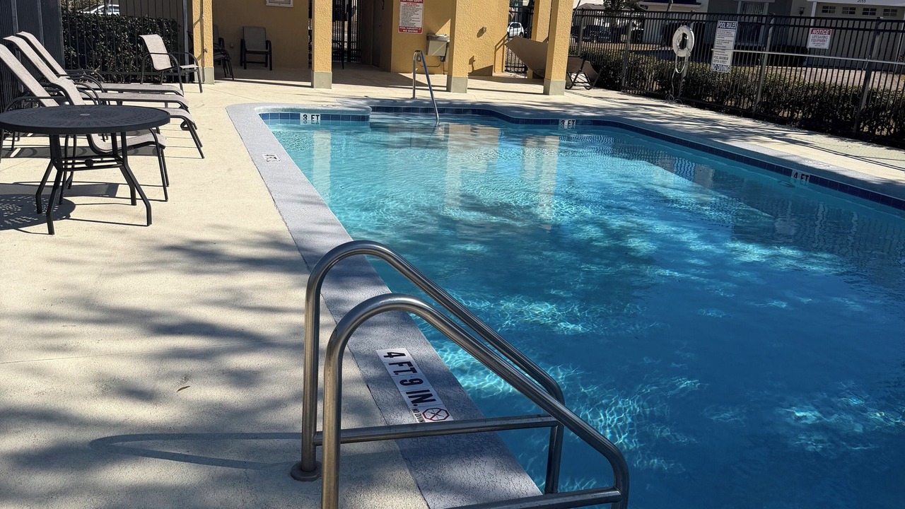 Photo of Outdoor in Lakeside Estates
