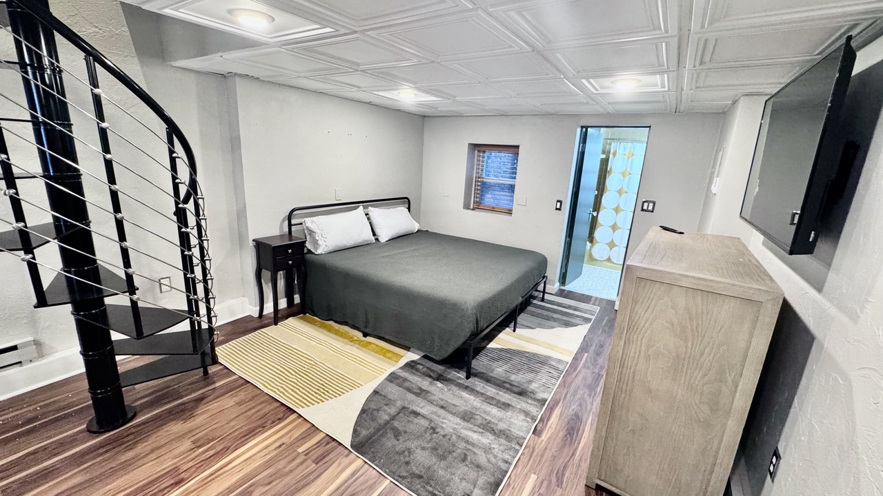 Photo of Bedroom in North End